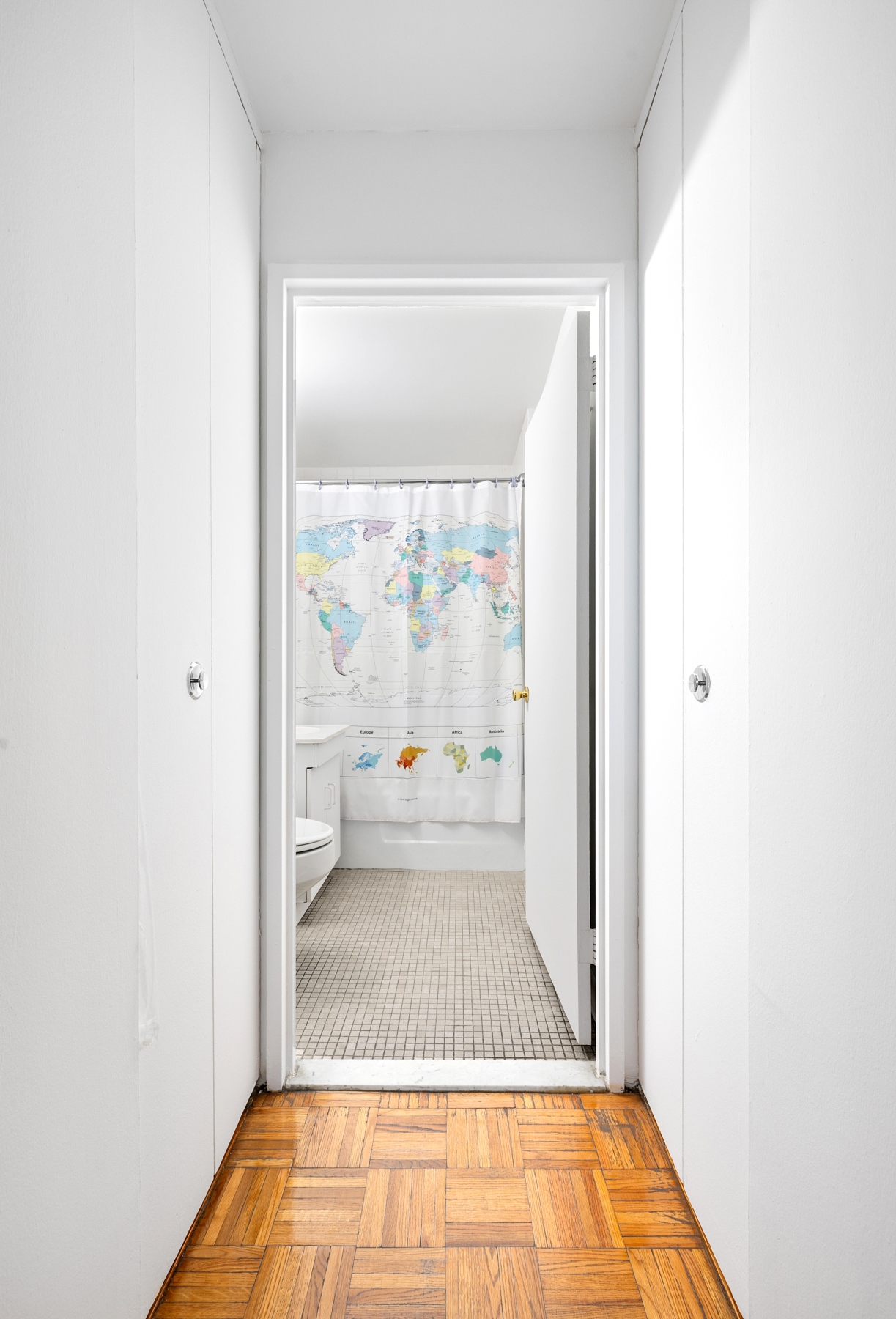 595 Main Street, Unit 315 Manhattan, NY 10044 - Photo 8 of 11 a view of bathroom with bathtub and shower