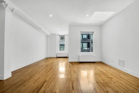 $849,000 | 91 Grand Avenue, Unit 3G | Clinton Hill