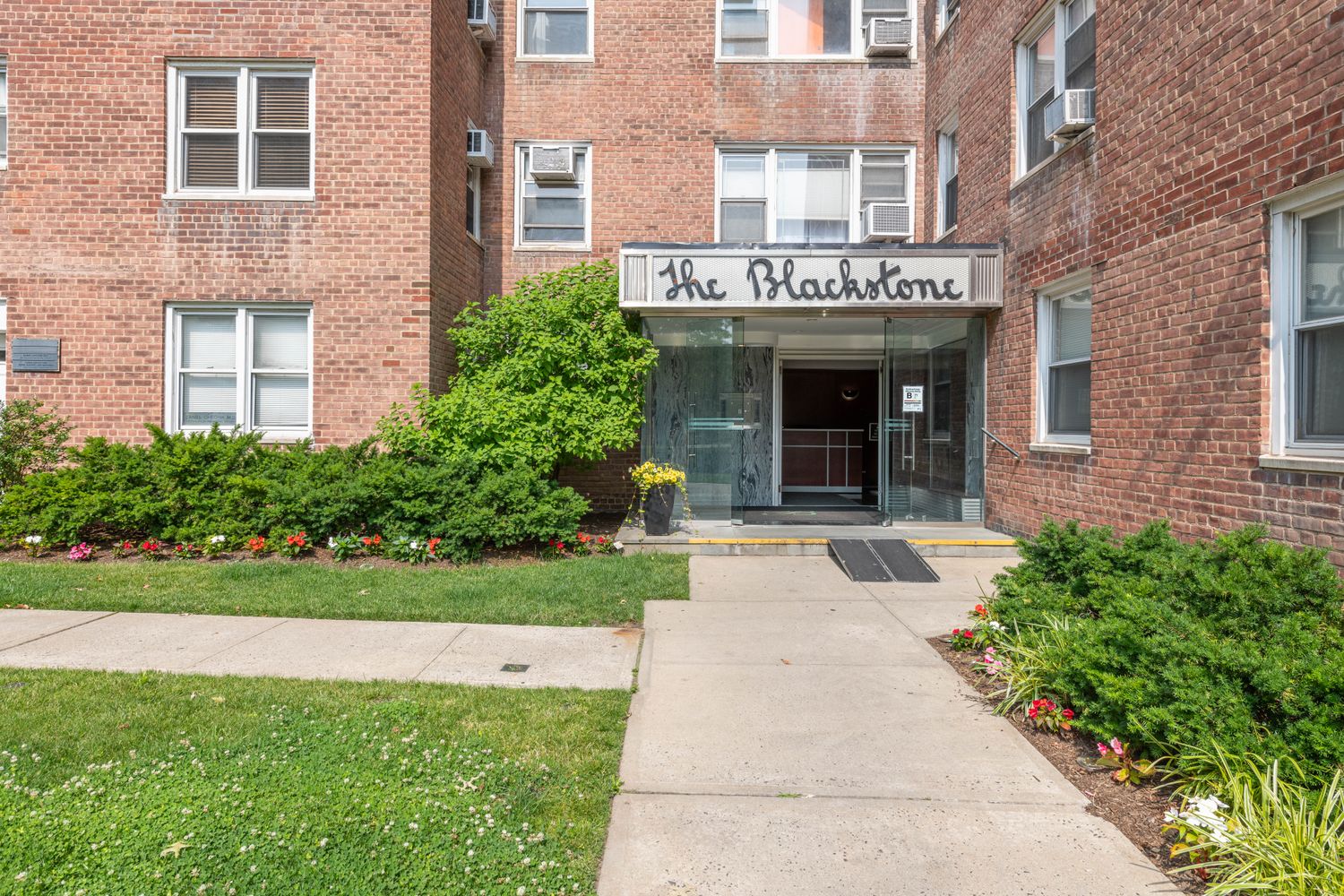 $950,000 | 3725 Henry Hudson Parkway West, Unit 3DE | Riverdale