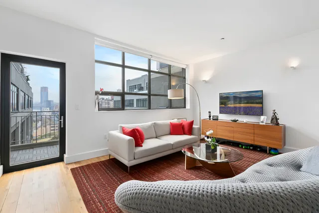 $8,250 | 360 Furman Street, Unit 1120 | Brooklyn Heights