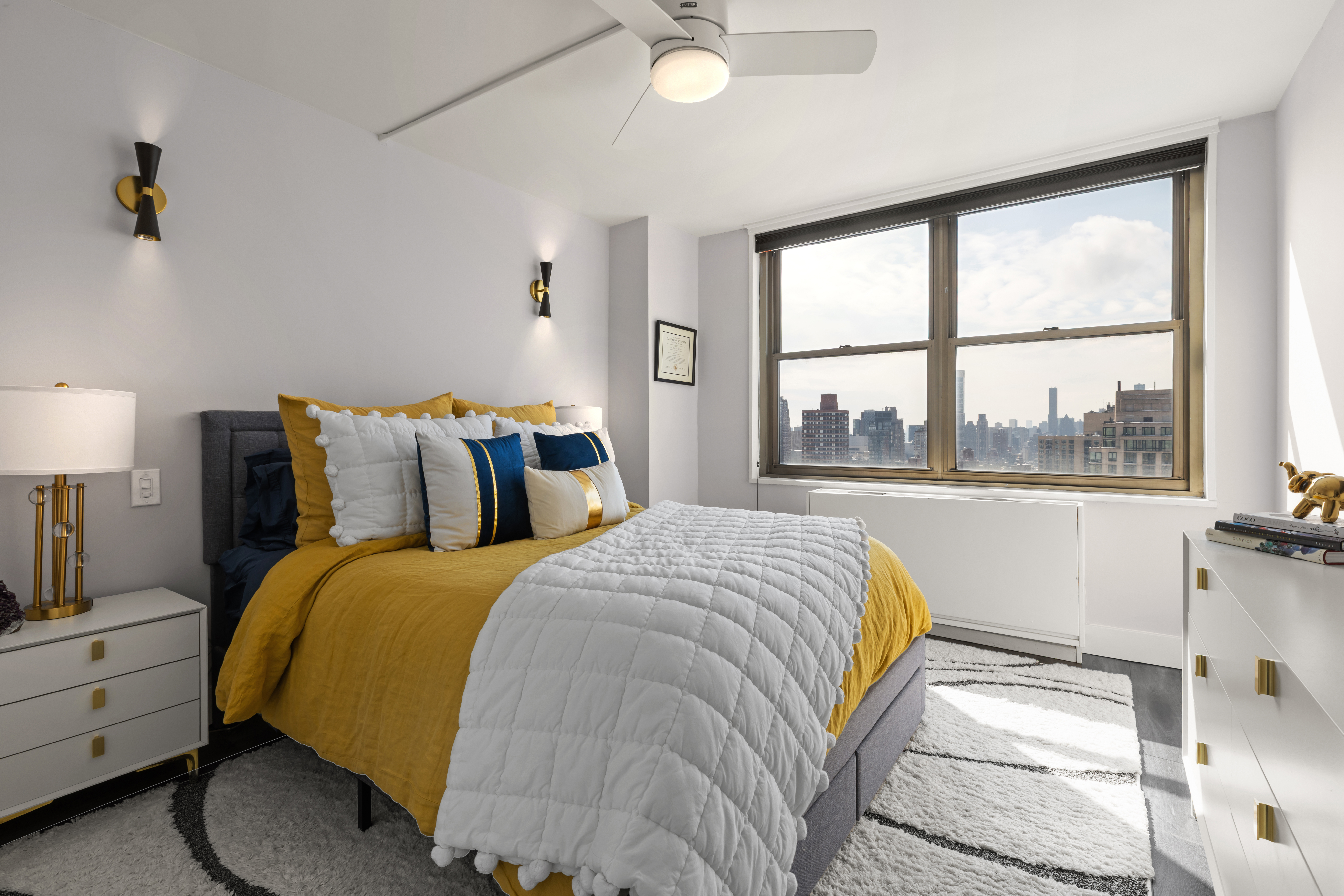 301 East 79th Street, Unit 36R Manhattan, NY 10075 - Photo 5 of 12