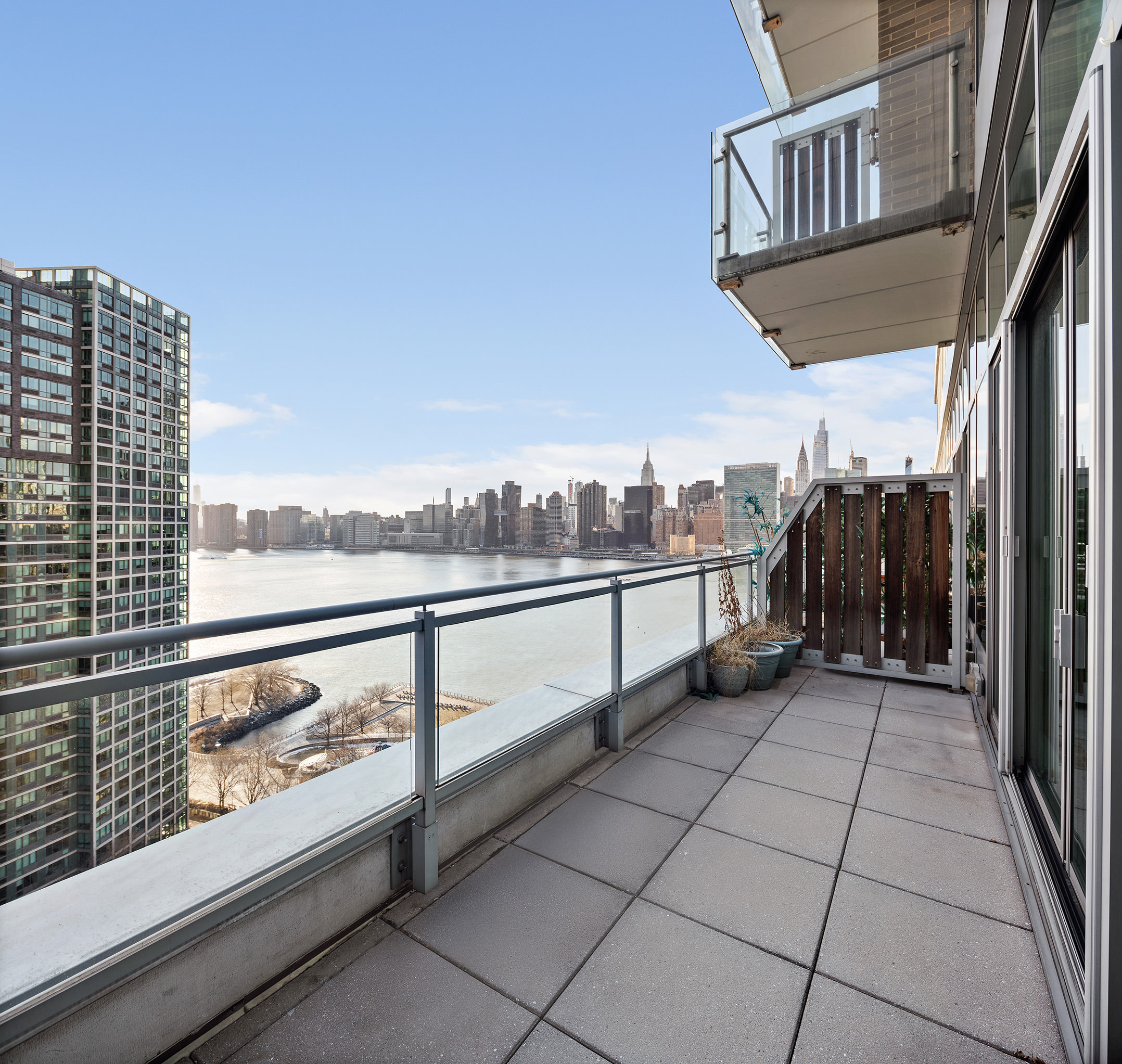 46-30 Center Boulevard, Unit PH8 Queens, NY 11109 - Photo 10 of 32 a view of terrace with city view