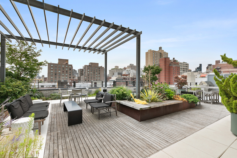 211 East 13th Street, Unit PH1B Manhattan, NY 10003 - Photo 6 of 8 a outdoor living space with furniture and garden view