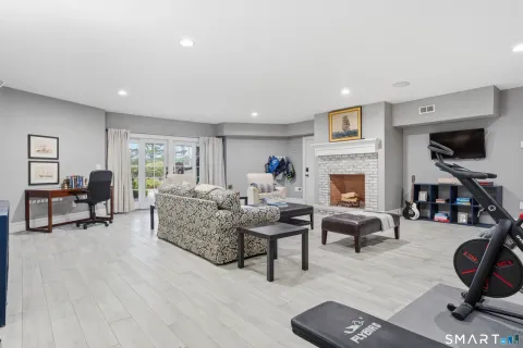 $2,250,000 | 149 Whitehall Avenue, Stonington, CT 06355