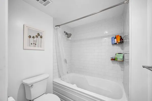 $419,999 | 690 Southwest 1st Court, Unit 1709, Miami, FL 33130