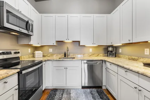 $395,000 | 926 North 3rd Street, Unit 4C, Philadelphia, PA 19123