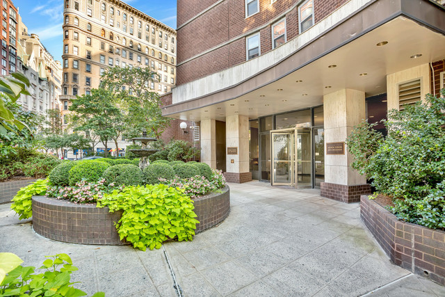 2025 Broadway, Unit 5K Manhattan, NY 10023 - Photo 13 of 15 a view of a building with outdoor space