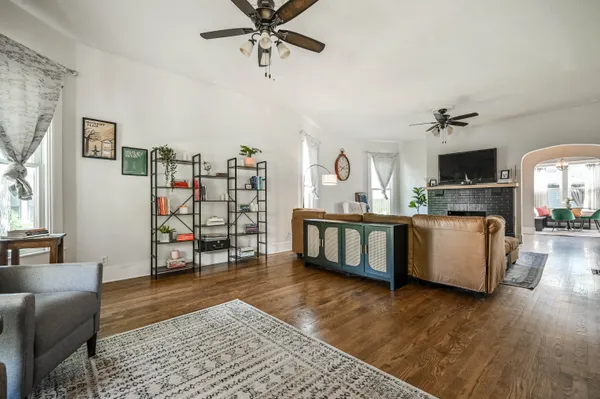 $409,900 | 973 Woodruff Place Middle Drive, Indianapolis, IN 46201