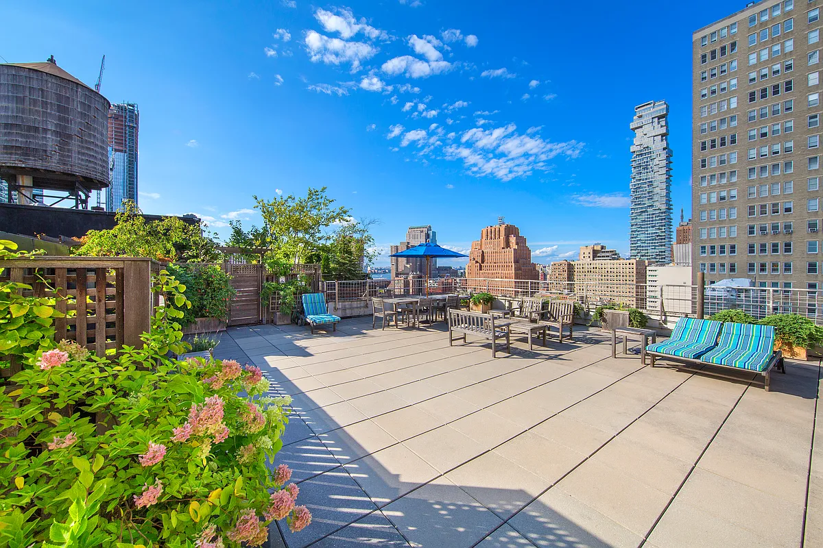 9 Murray Street, Unit 4W Manhattan, NY 10007 - Photo 14 of 15