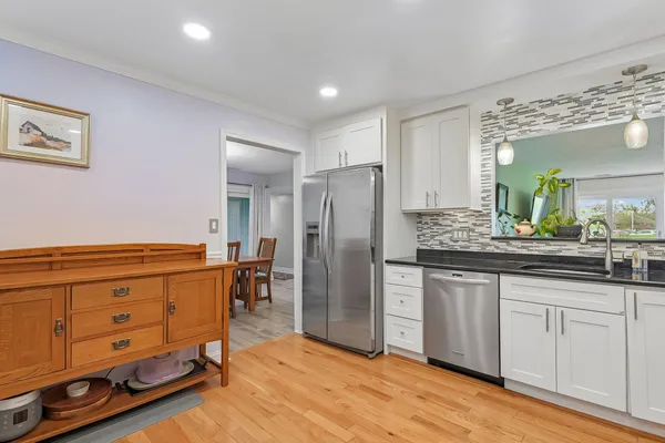 $399,900 | 254 Willowbrook Drive, North Brunswick, NJ 08902