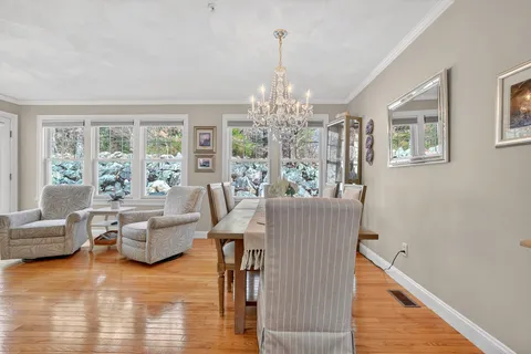 Contact Agent | 102 Central Street, Unit 5A, Saugus, MA 01906