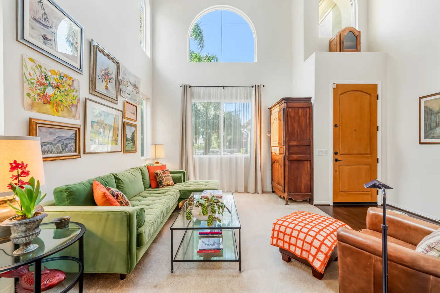 $1,129,000 | 7466 Louise Avenue, Lake Balboa, CA 91406