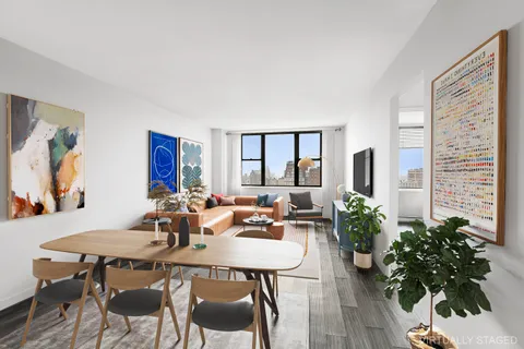 $950,000 | 201 East 17th Street, Unit 30F | Gramercy