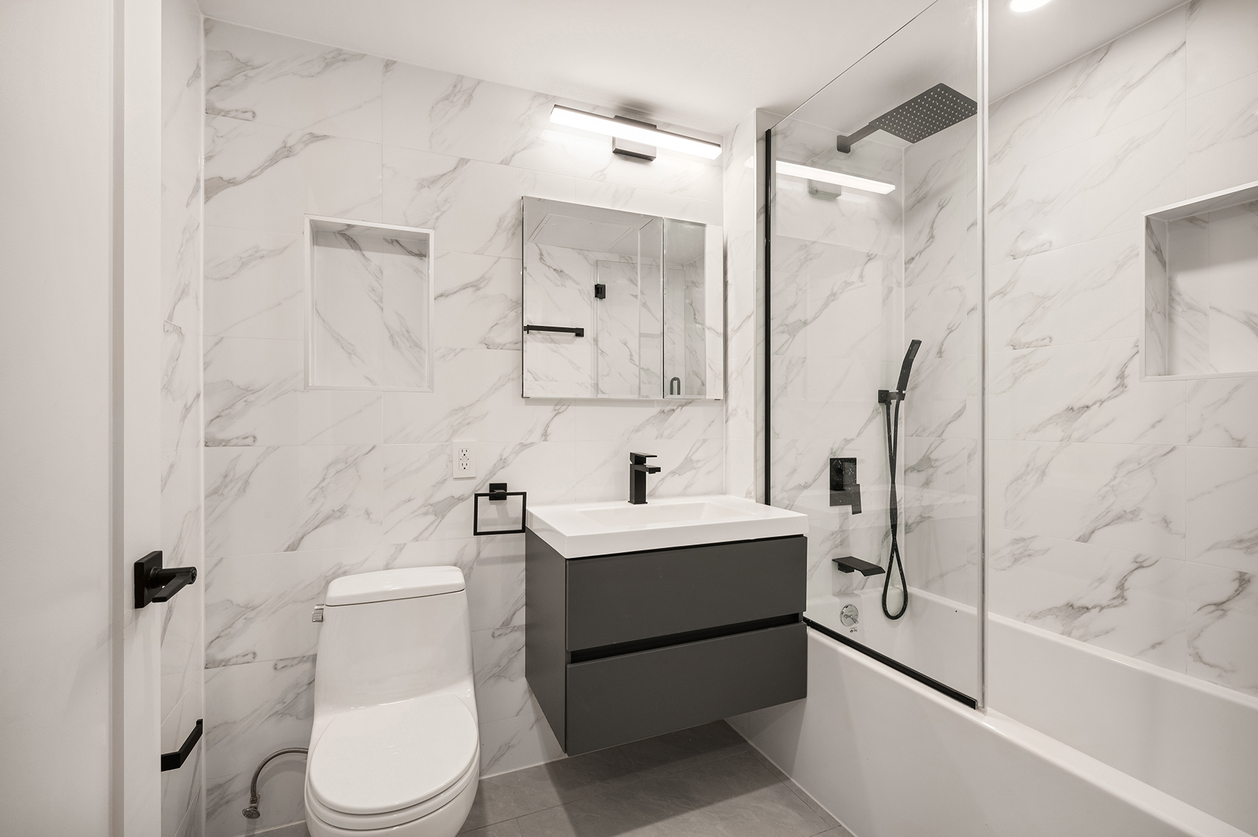 59 West 70th Street, Unit 2 Manhattan, NY 10023 - Photo 12 of 16 Gallery Image 12