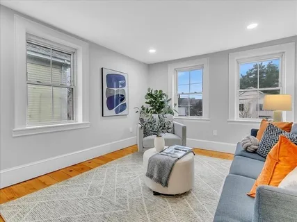 Contact Agent | 42 School Street, Unit B, Salem, MA 01970