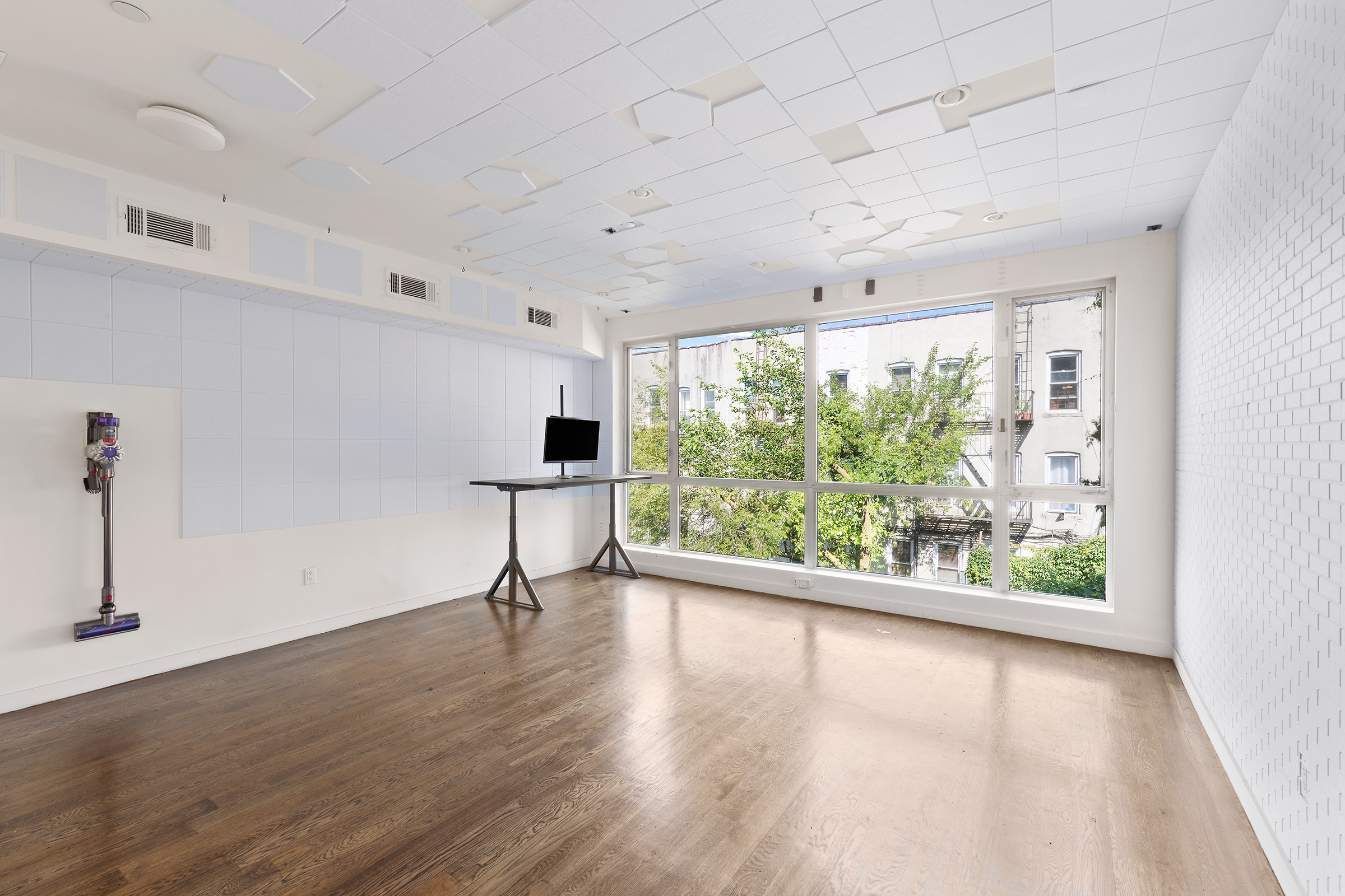 309 Cooper Street, Unit 3B Brooklyn, NY 11237 - Photo 1 of 6