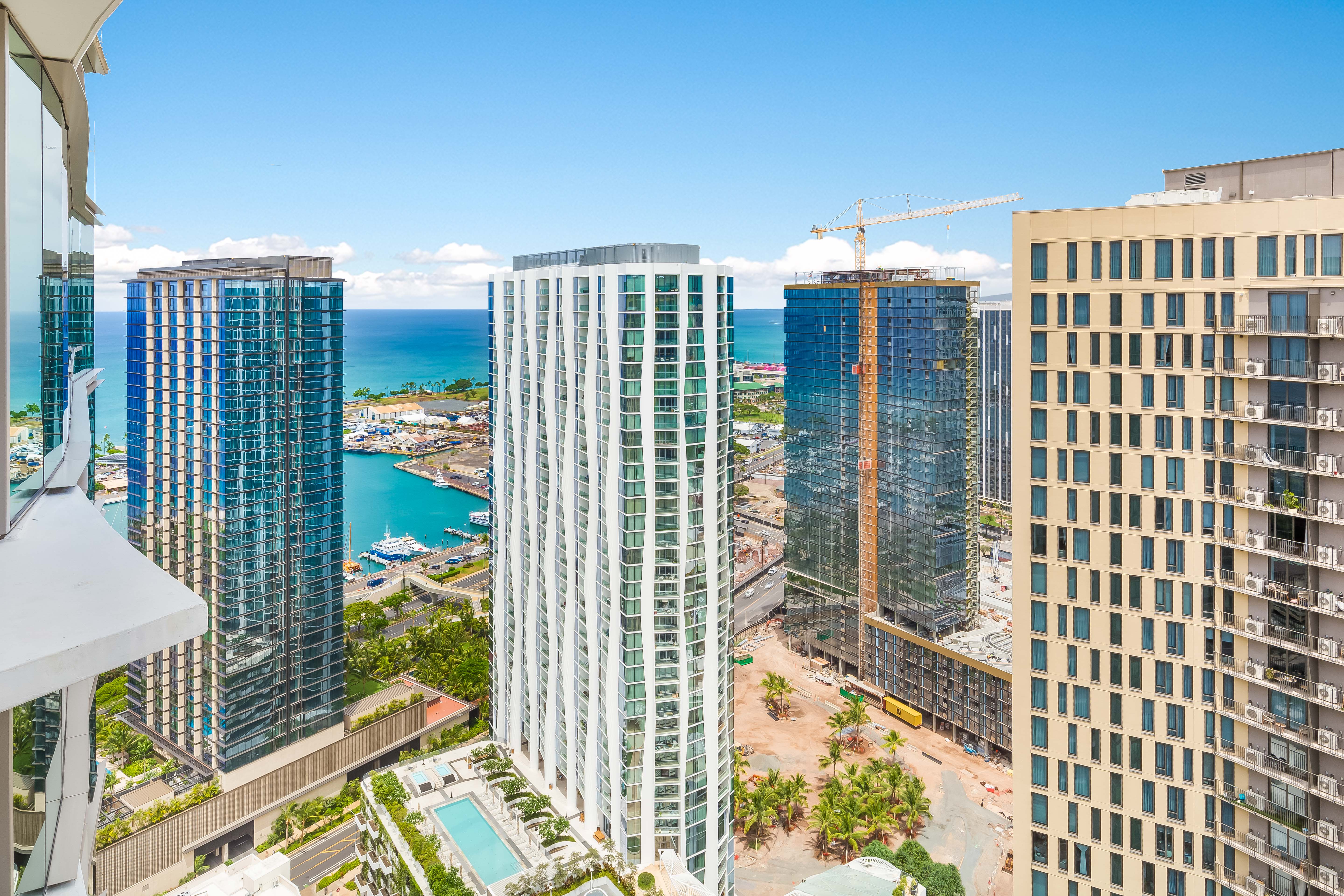 1001 Queen Street Honolulu, HI 96814 - Photo 14 of 29 a view of balcony with floor