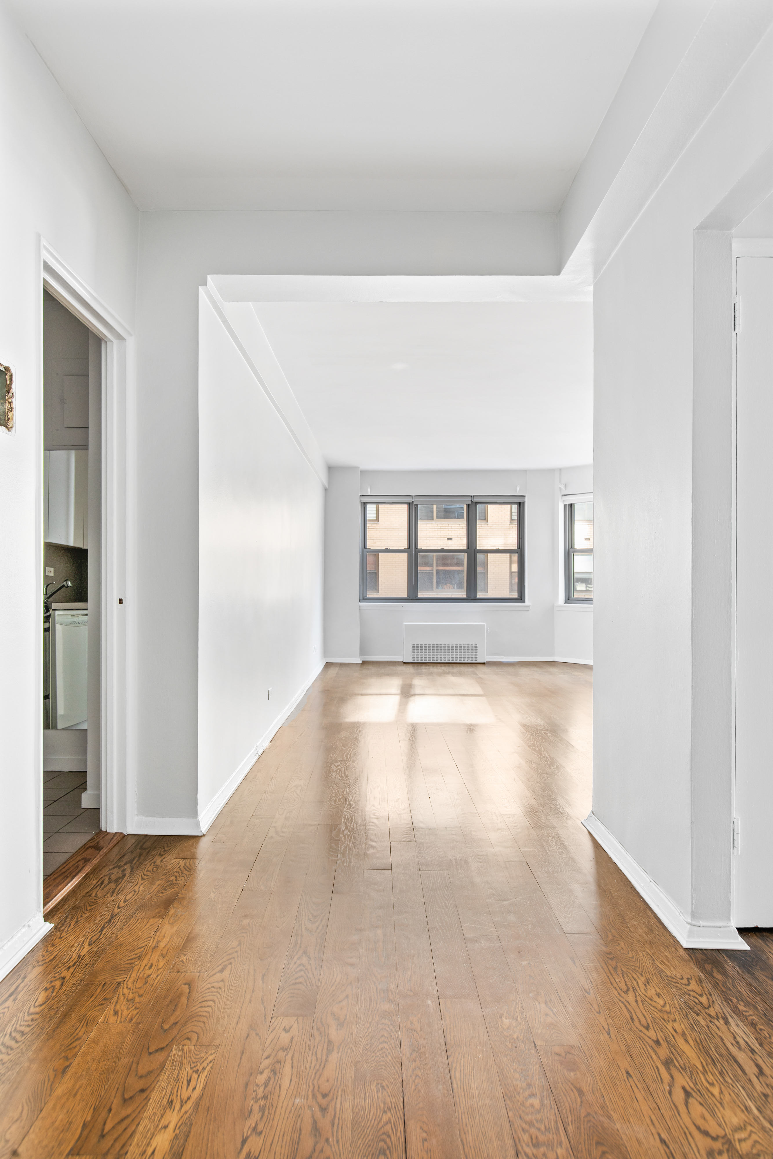 80 Park Avenue, Unit 8D Manhattan, NY 10016 - Photo 6 of 11