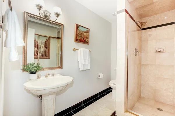 $1,795,000 | 12710 Travilah Road, Potomac, MD 20854