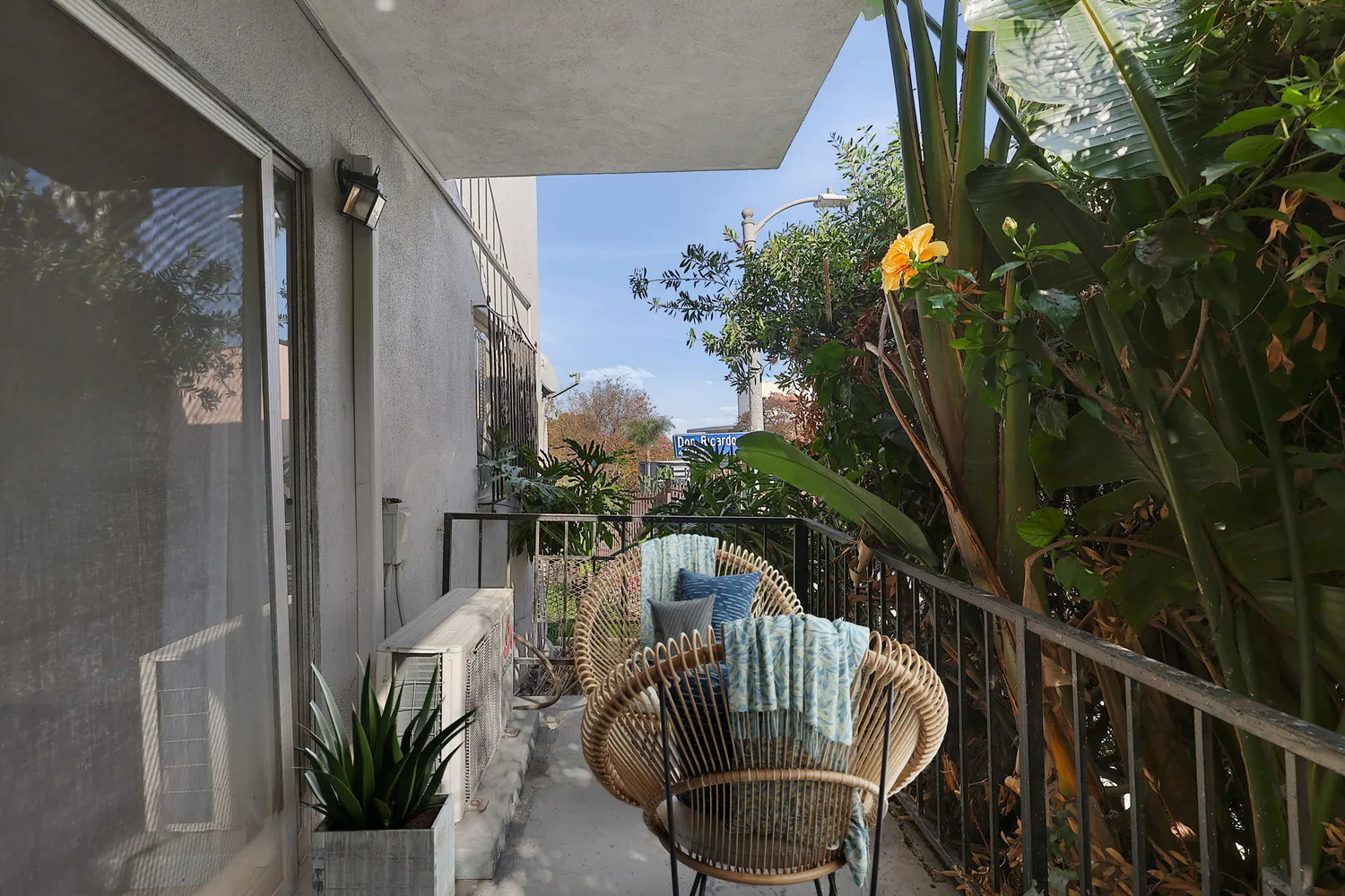 $299,000 | 4431 Don Ricardo Drive, Unit 23, Baldwin Hills, CA 90008