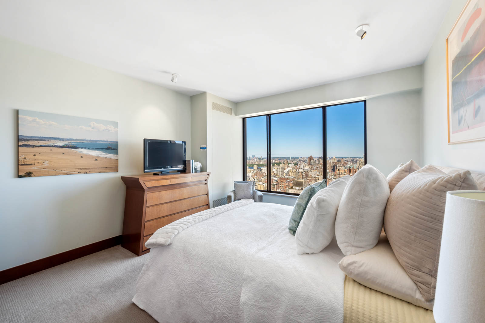 200 East 69th Street, Unit 44A Manhattan, NY 10021 - Photo 10 of 17