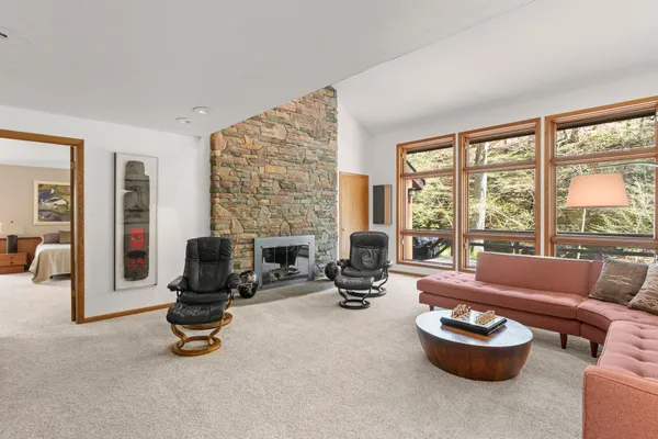 $1,300,000 | 100 Millstone Lane, Pittsburgh, PA 15238