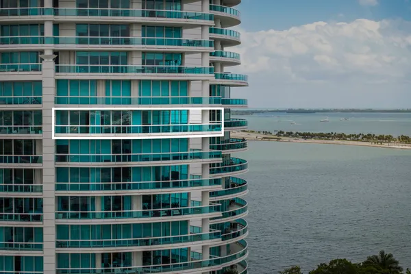 $1,600,000 | 2127 Brickell Avenue, Unit 1805, Miami, FL 33129