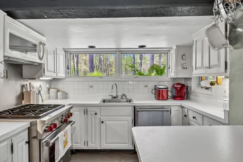 Contact Agent | 863 McKendimen Road, Shamong, NJ 08088