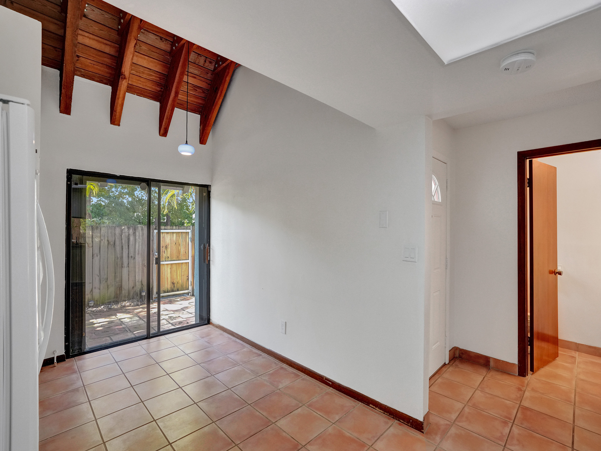 4863 Southwest 71st Place Miami, FL 33155 - Photo 15 of 54