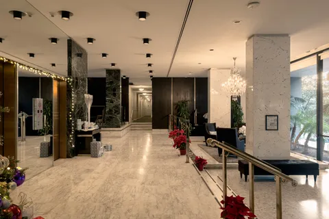 $820,000 | 10450 Wilshire Boulevard, Unit 12C, Los Angeles, CA 90024