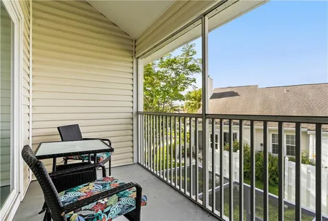 $179,900 | 1960 Westminster Circle, Unit 2, Vero Beach, FL 32966
