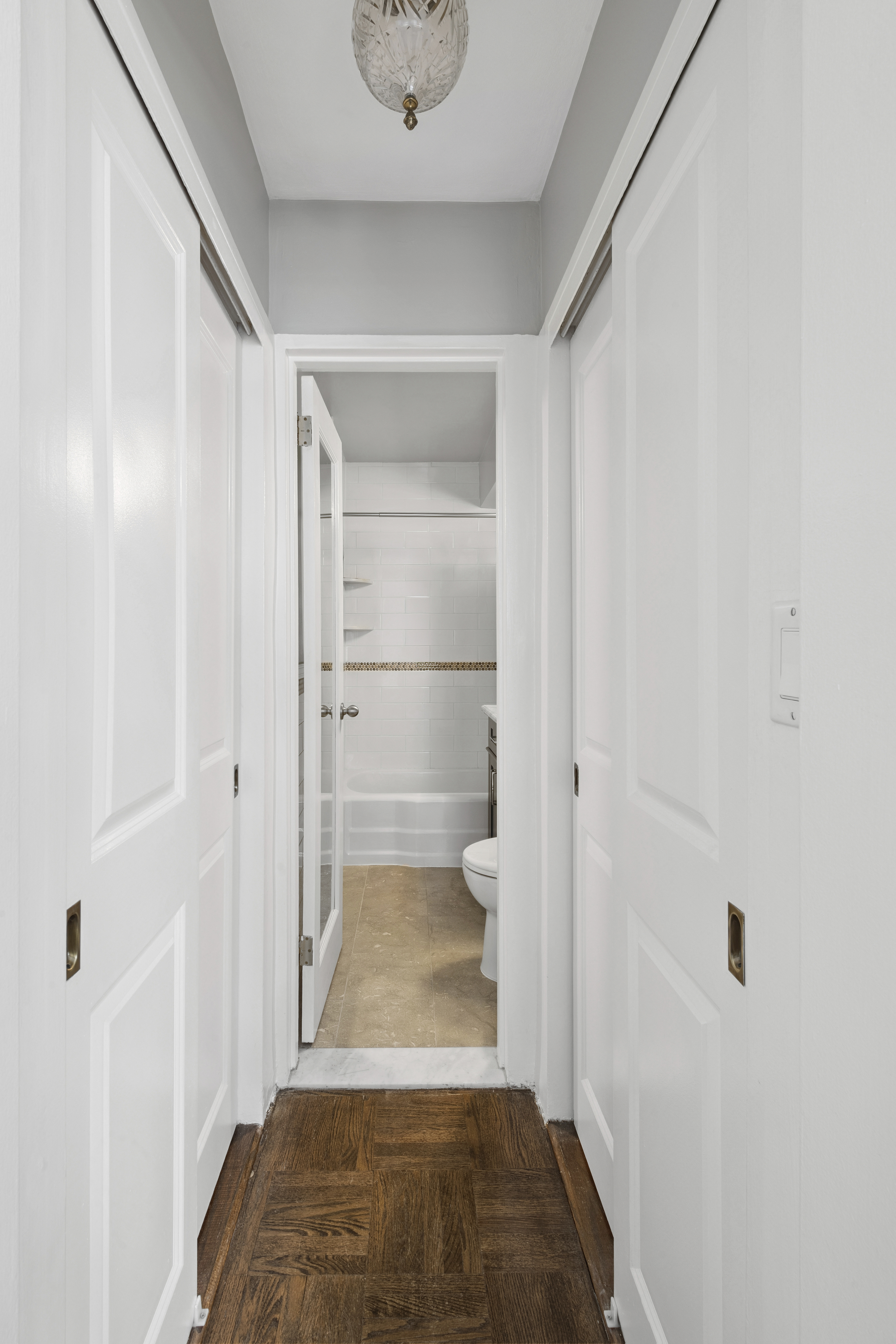 167 East 67th Street, Unit 14B Manhattan, NY 10065 - Photo 5 of 8