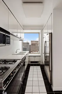 $3,950,000 | 150 West 56th Street, Unit 6204-6205 | Theater District