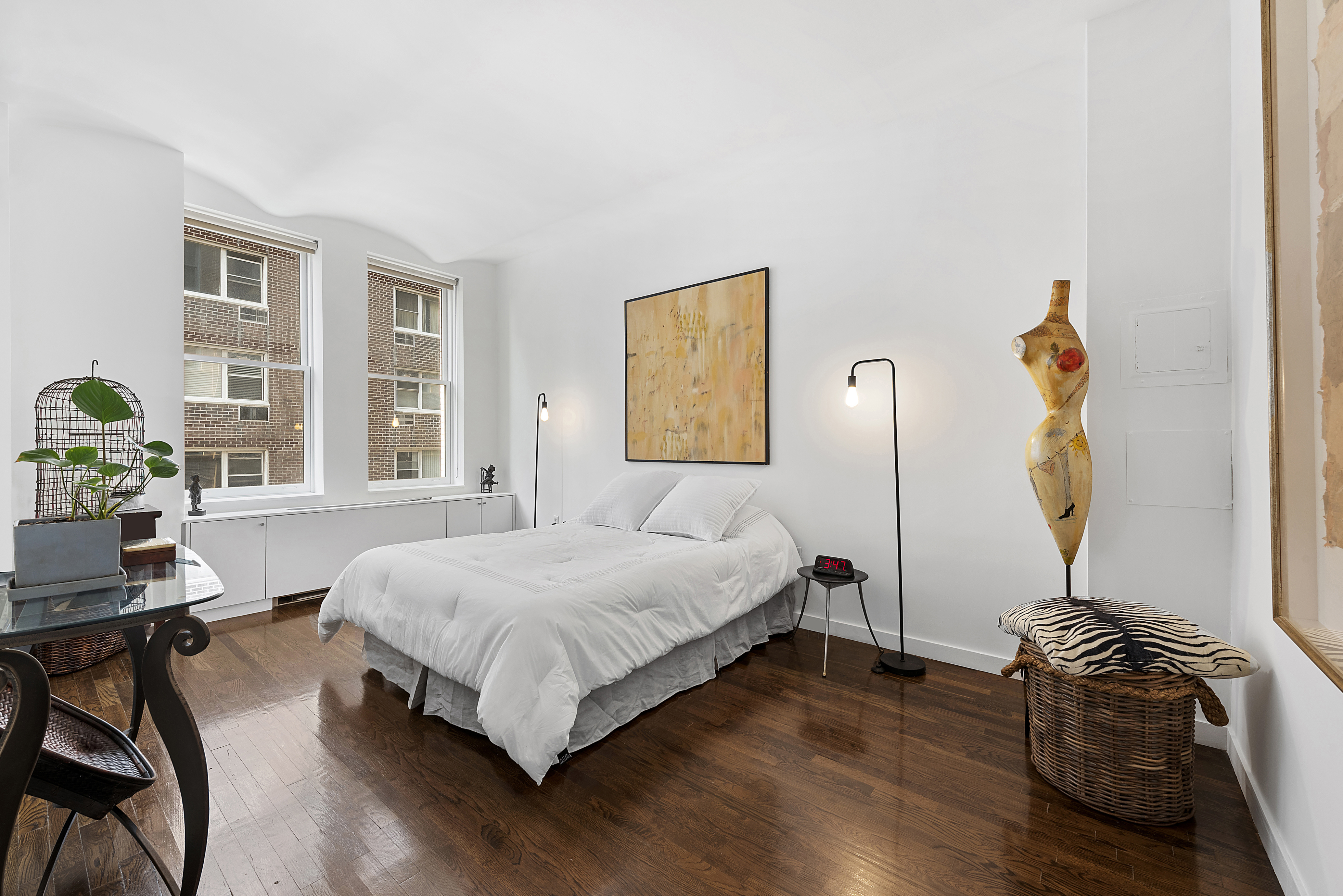 9 Barrow Street, Unit 5BC Manhattan, NY 10014 - Photo 5 of 8