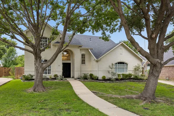 $675,000 | 49 Cimarron Drive, Trophy Club, TX 76262