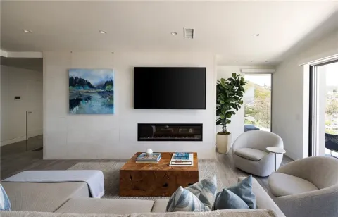 $7,450,000 | 1238 Anacapa Way, Laguna Beach, CA 92651