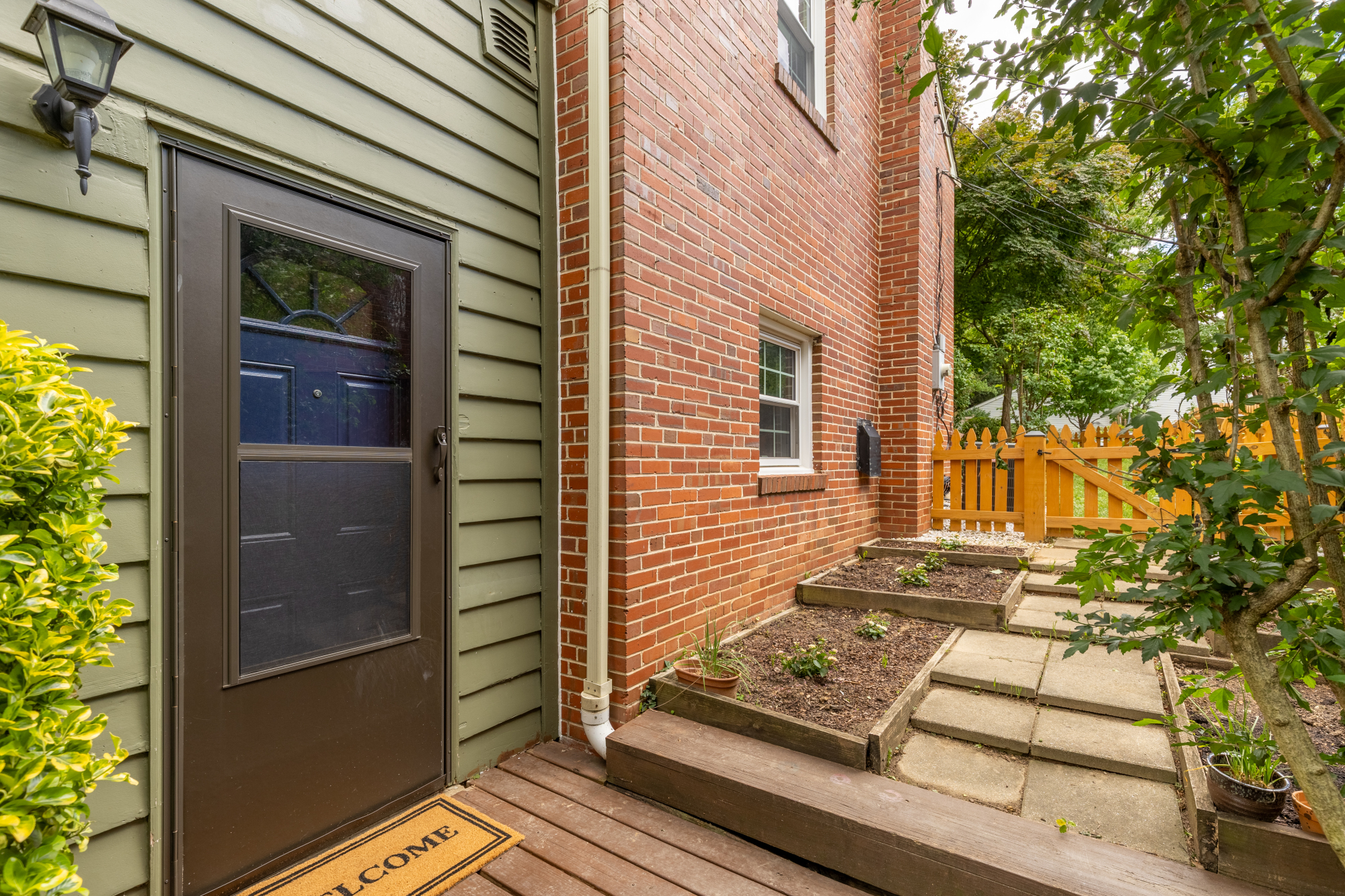 1607 Ballard Street Silver Spring, MD 20910 - Photo 27 of 32 Gallery Image 27