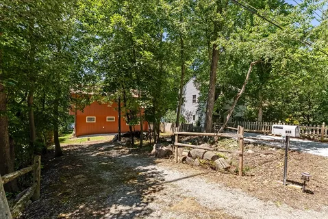 $400,000 | 907 Plymouth Lake Drive, Newton, NJ 07860
