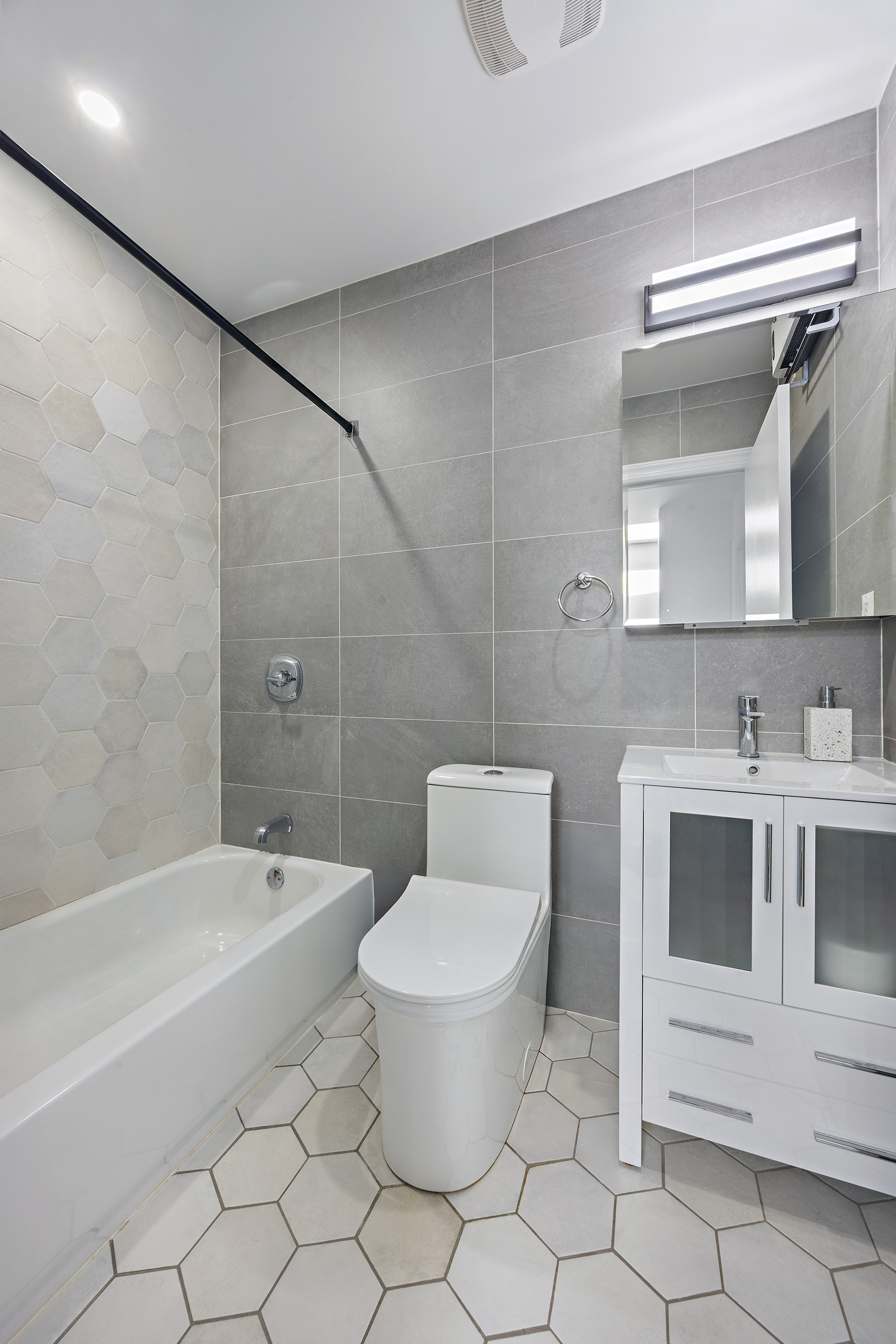 339 20th Street Brooklyn, NY 11215 - Photo 12 of 18