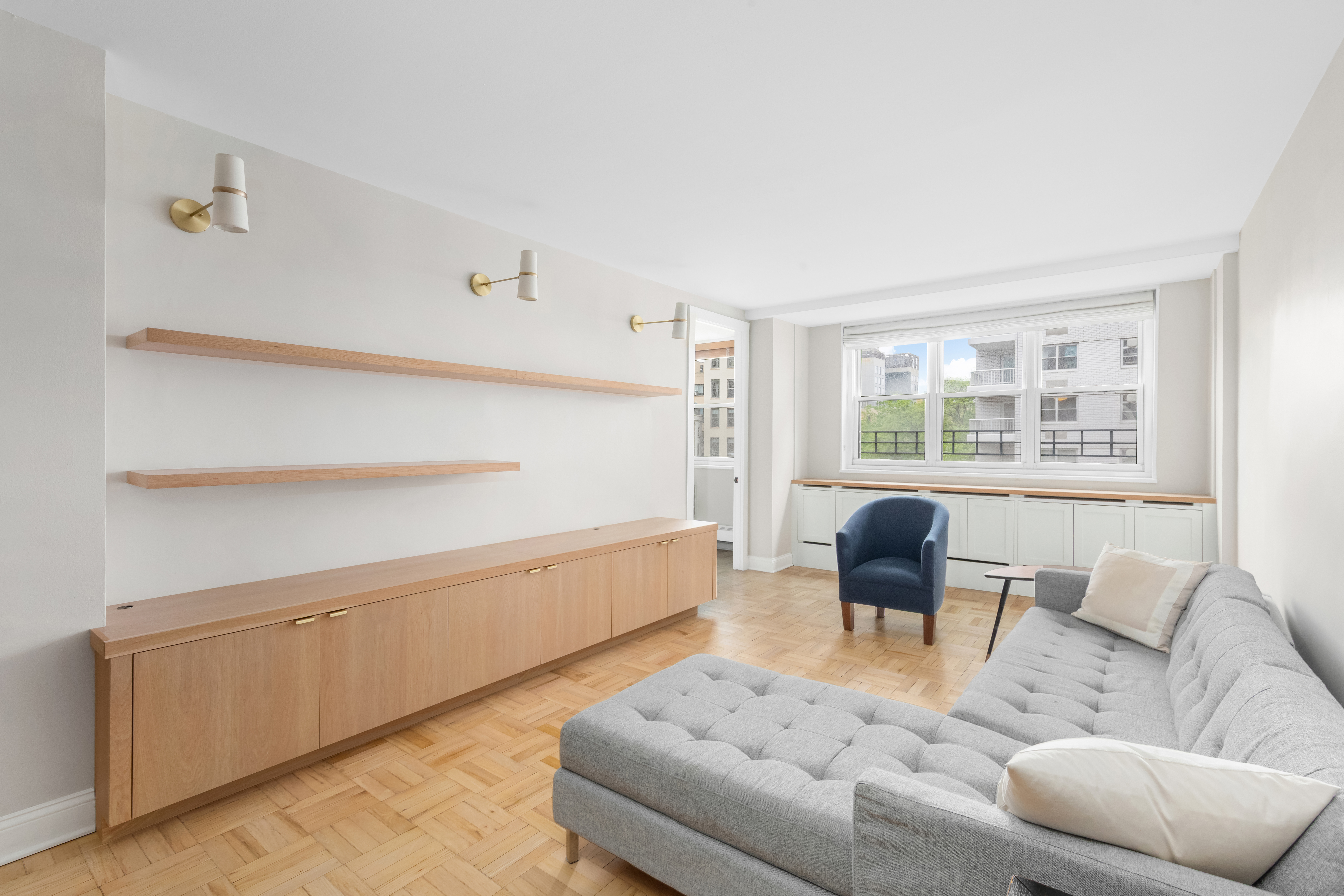63 East 9th Street, Unit 6H Manhattan, NY 10003 - Photo 2 of 12 Gallery Image 2