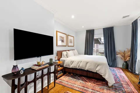 $1,100,000 | 1617 Spruce Street, Unit 200, Philadelphia, PA 19103