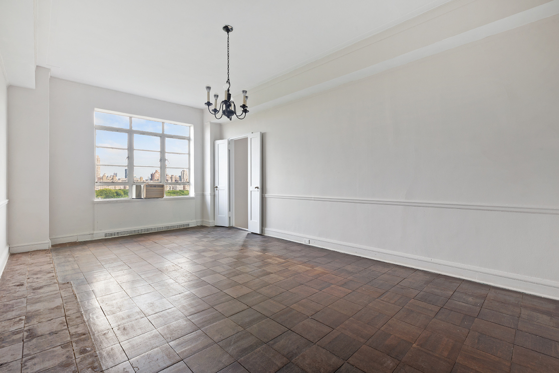 115 Central Park West, Unit 15D Manhattan, NY 10023 - Photo 14 of 16