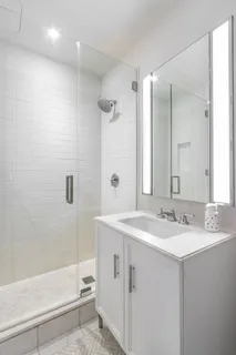 $1,950,000 | 100 Barclay Street, Unit 17J | TriBeCa