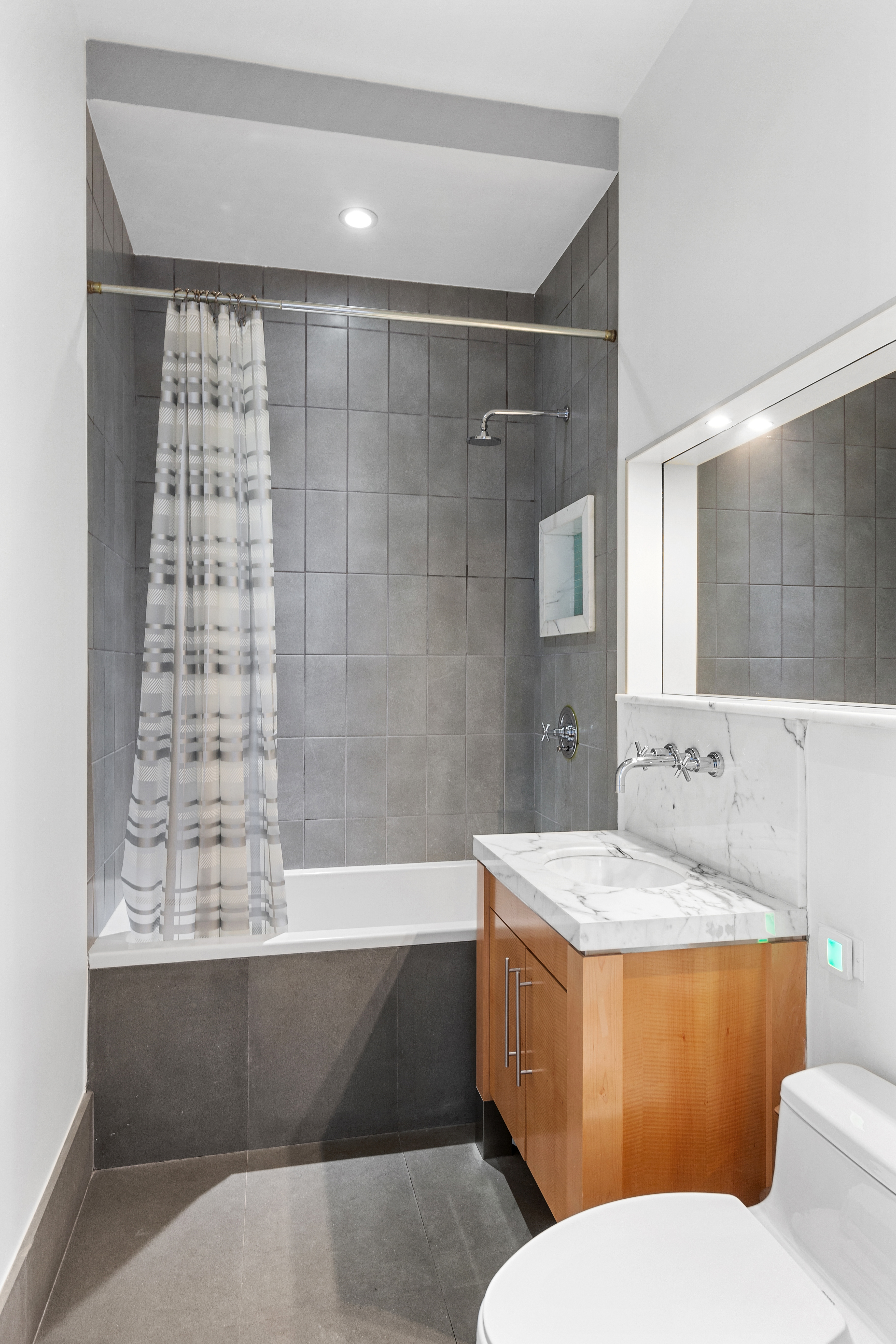 60 Broadway, Unit 7J Brooklyn, NY 11249 - Photo 12 of 19