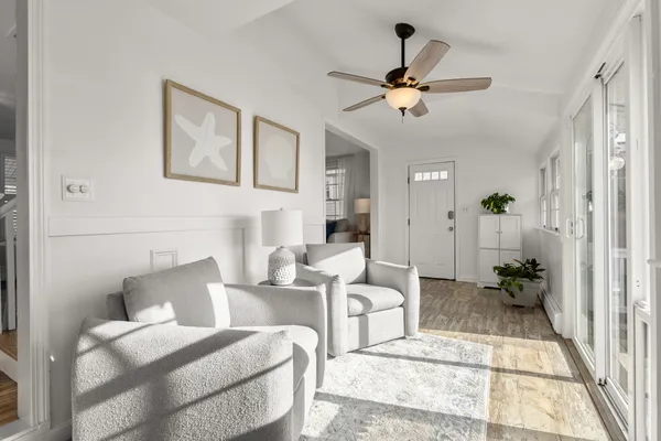 $725,000 | 7 Moreland Avenue, Hull, MA 02045