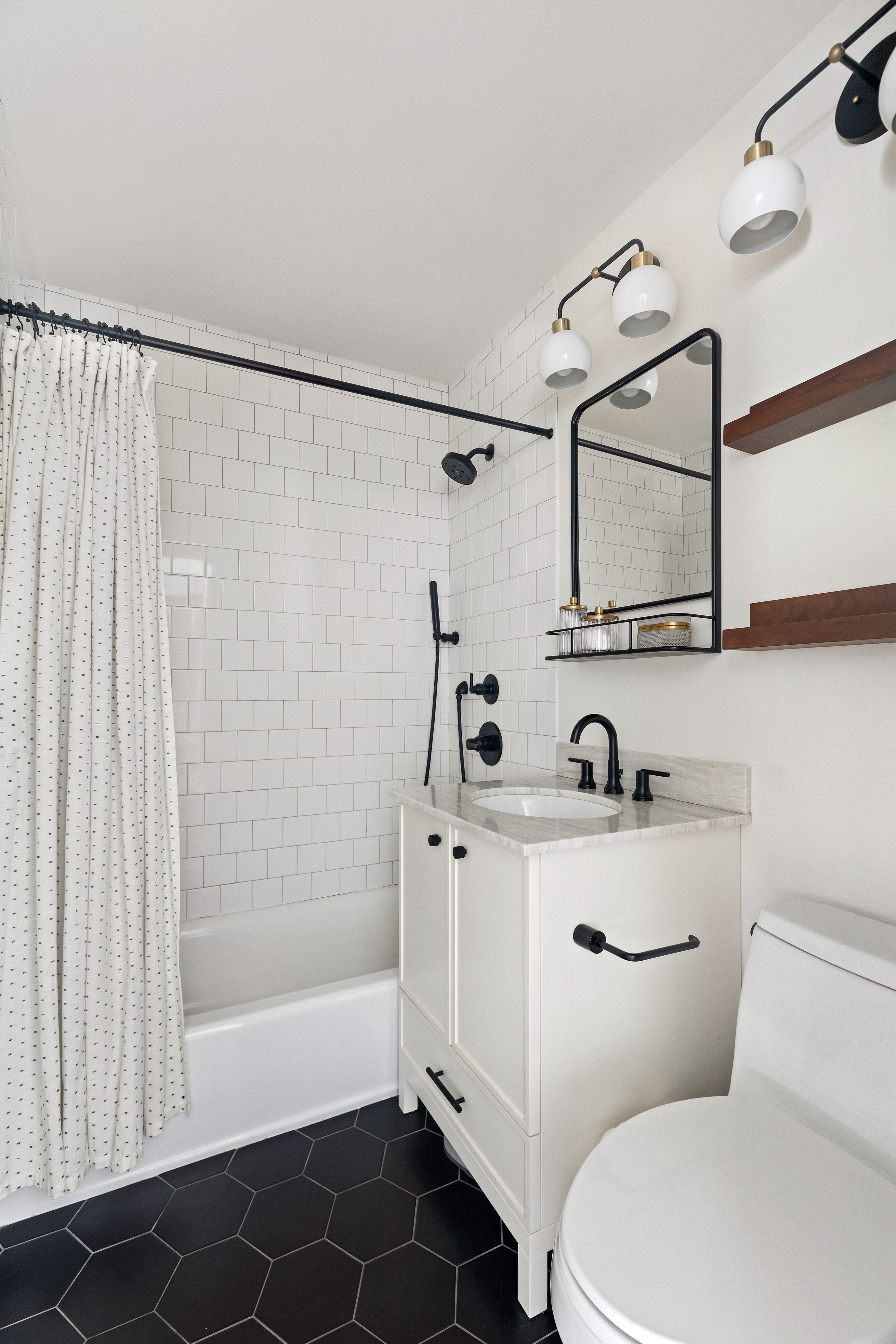 222 East 80th Street, Unit 6E Manhattan, NY 10075 - Photo 7 of 10