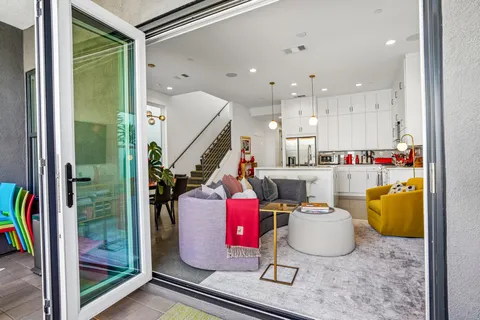 $949,000 | 2699 Majestic Way, Palm Springs, CA 92262