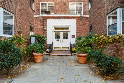 $375,000 | 71-36 110th Street, Unit 4C | Forest Hills