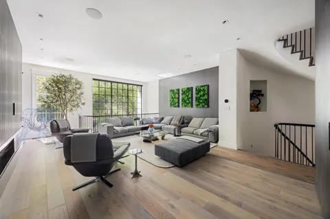 $23,500,000 | 146 Waverly Place | West Village