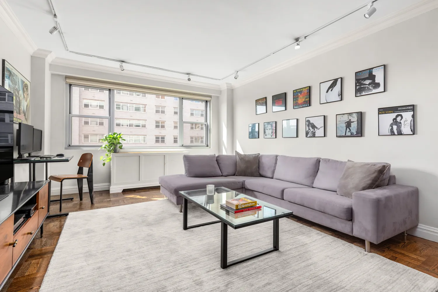 $6,850 | 79 West 12th Street, Unit 7E | Greenwich Village